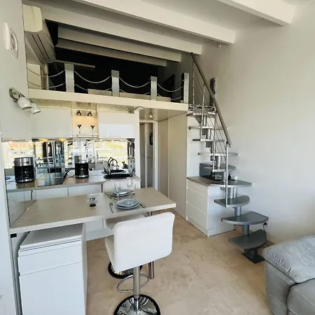 Mezzanine 2 Couchages Cap D'agde Naturisme Cn010-593