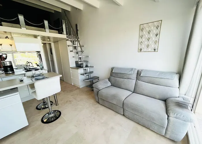 Mezzanine 2 Couchages Cap D'agde Naturisme Cn010-593 *